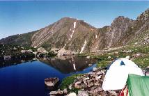 Le lac Avrig des montagnes Fgras